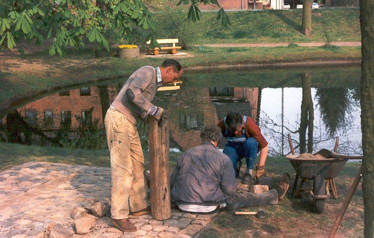 © Manfred Fehlauer - Aufbau der Bänke
